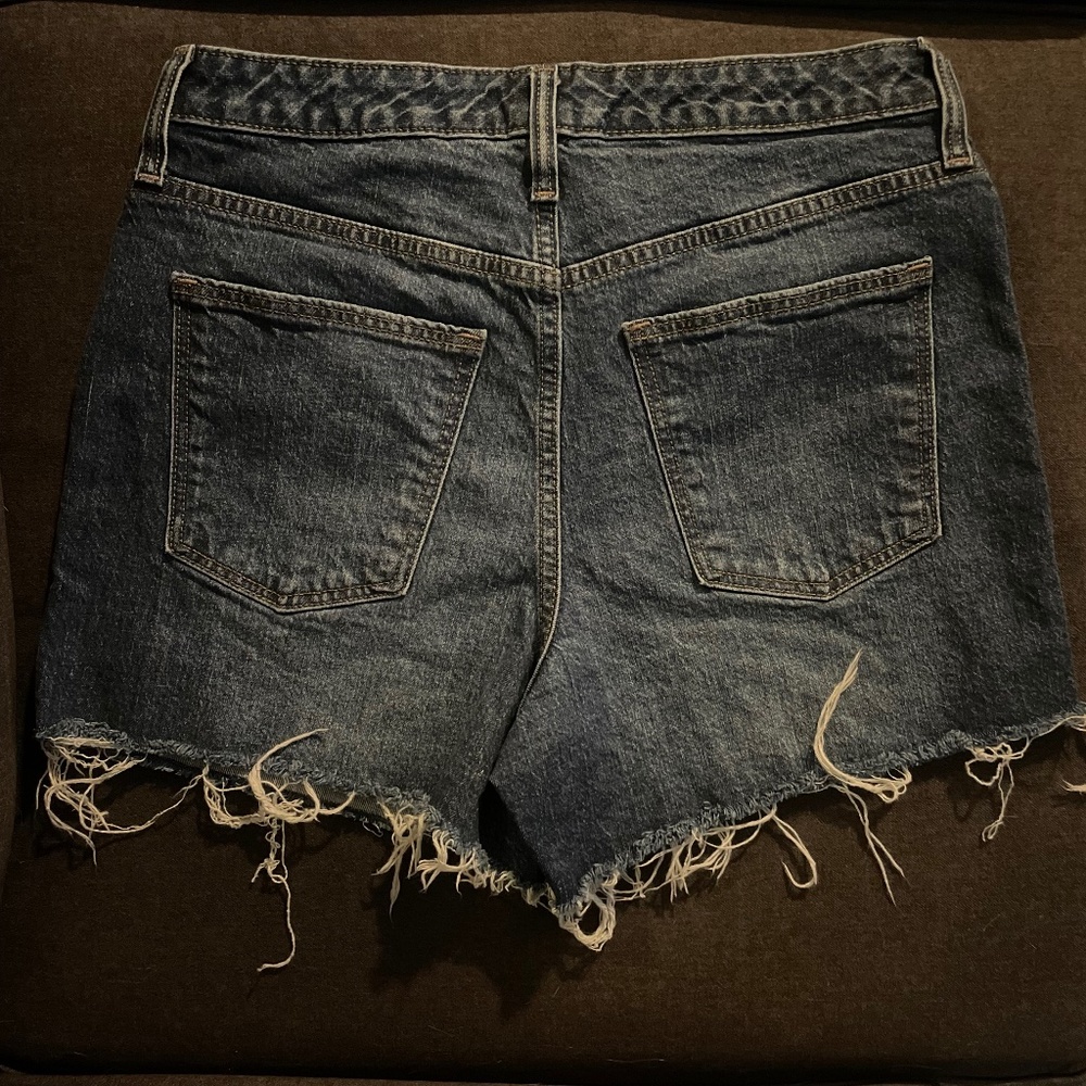 Universal Thread- Women's High Rise Vintage Midi Jean Shorts- Size 6/28R - Picture 9 of 9